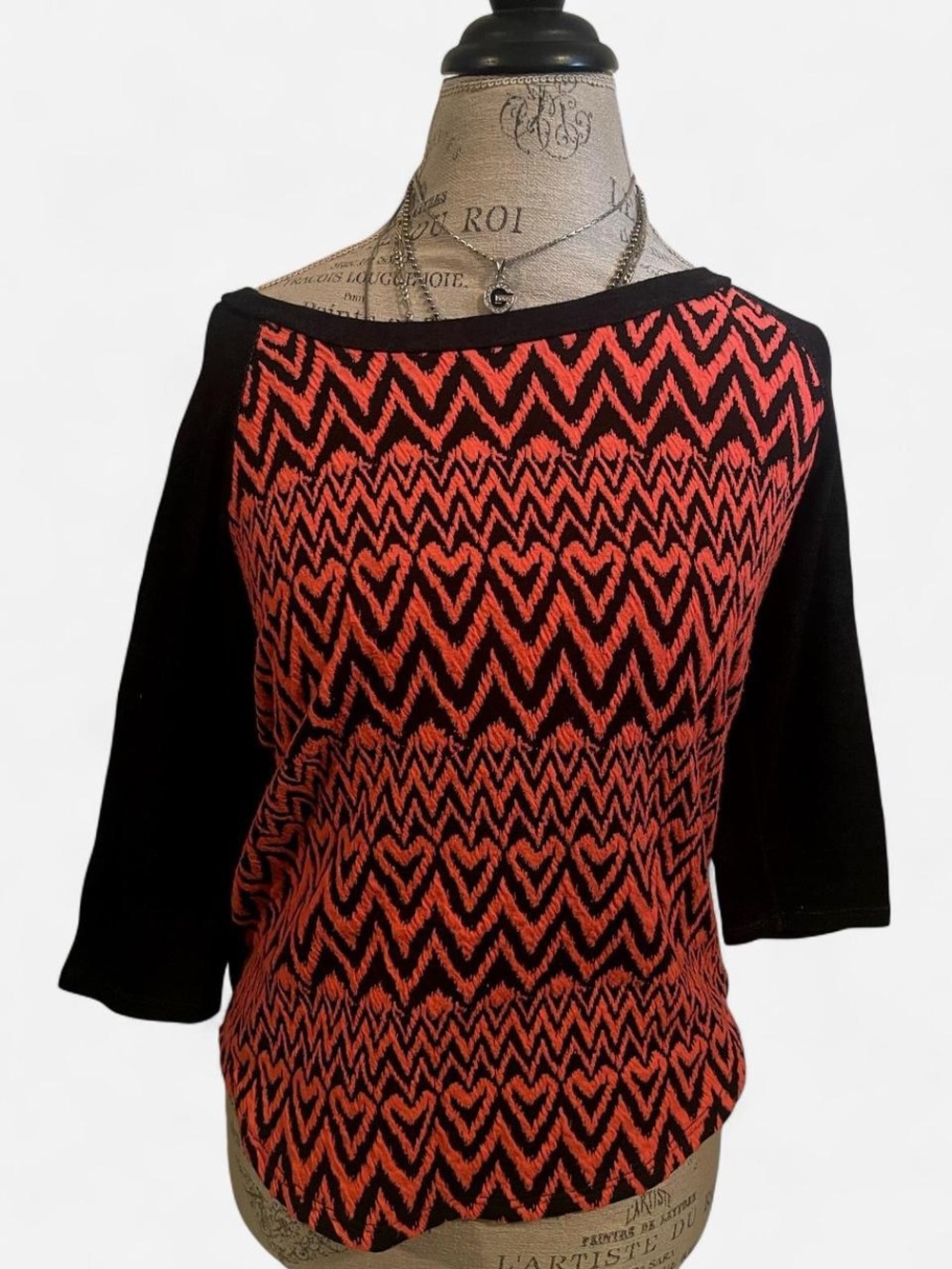 2010’s Aztec Hipster Heart Knit Blouse • Brand • Persaya • SIZE - M